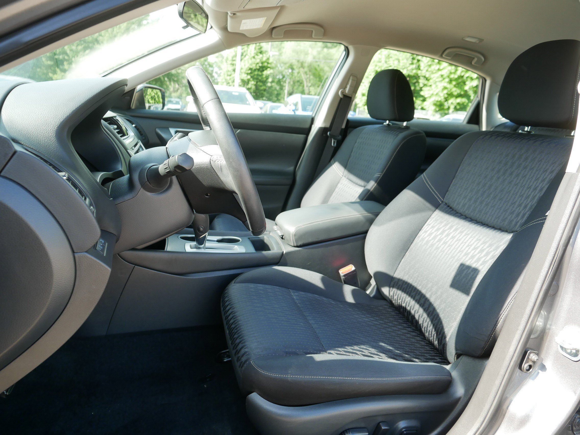 Certified Used 2017 Gun Metallic Nissan 2.5 SV image 33