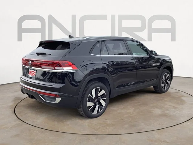 New 2026 Deep Black Pearl Volkswagen 2.0T SE W/TECHNOLOGY image 7