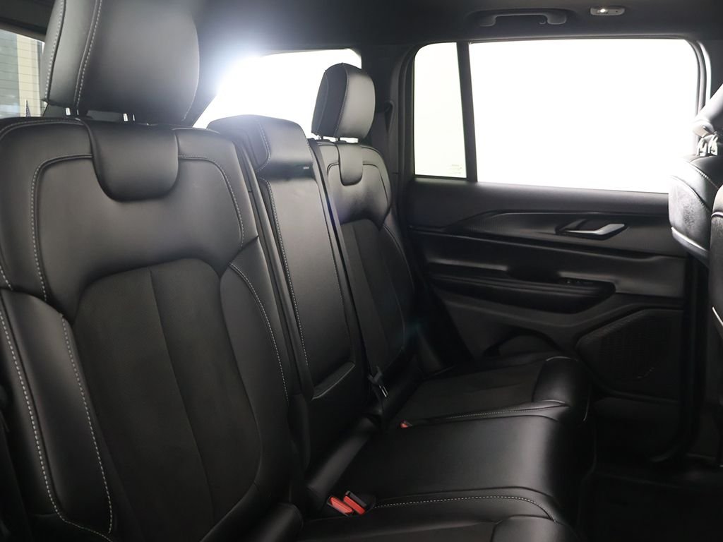 Used 2024 Gray Jeep Altitude X image 33