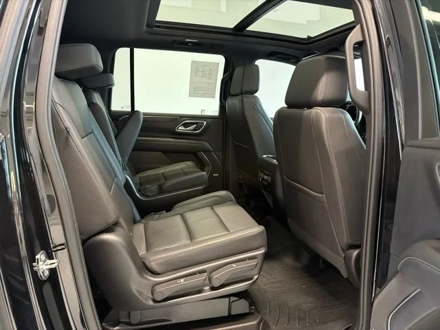 2023 Chevrolet Suburban Z71 - Photo 44