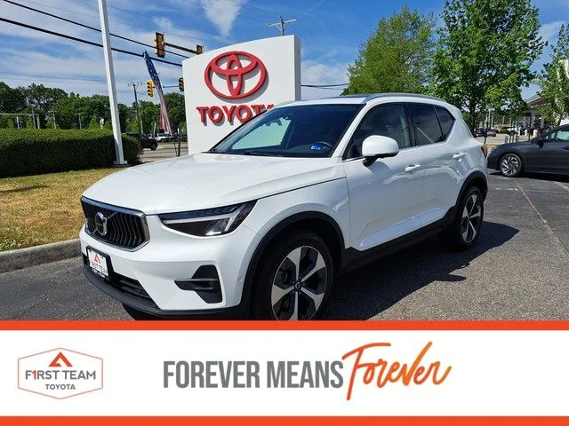 2023 Volvo XC40 B5 Plus Bright AWD's photo