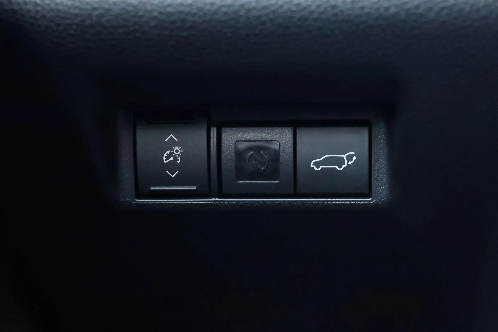 2026 Toyota RAV4 XSE - Photo 26