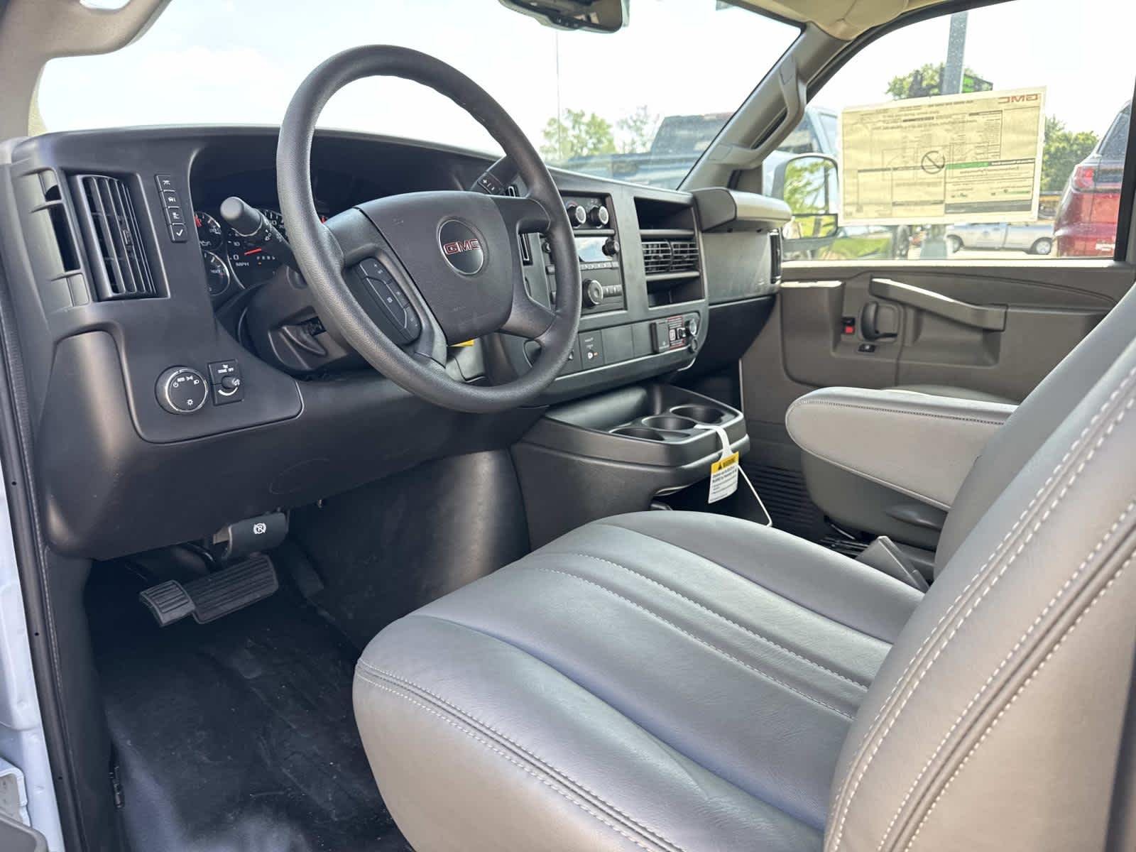 2026 GMC Savana Cargo Work Van - Photo 10