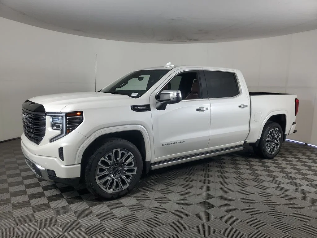 Used 2025 White GMC Denali Ultimate image 8