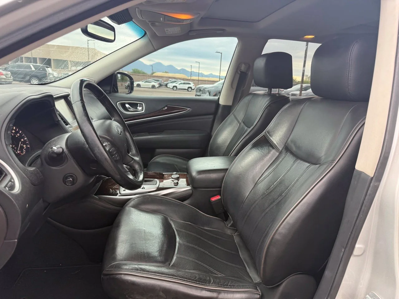 Used 2015 Liquid Platinum INFINITI Base image 12