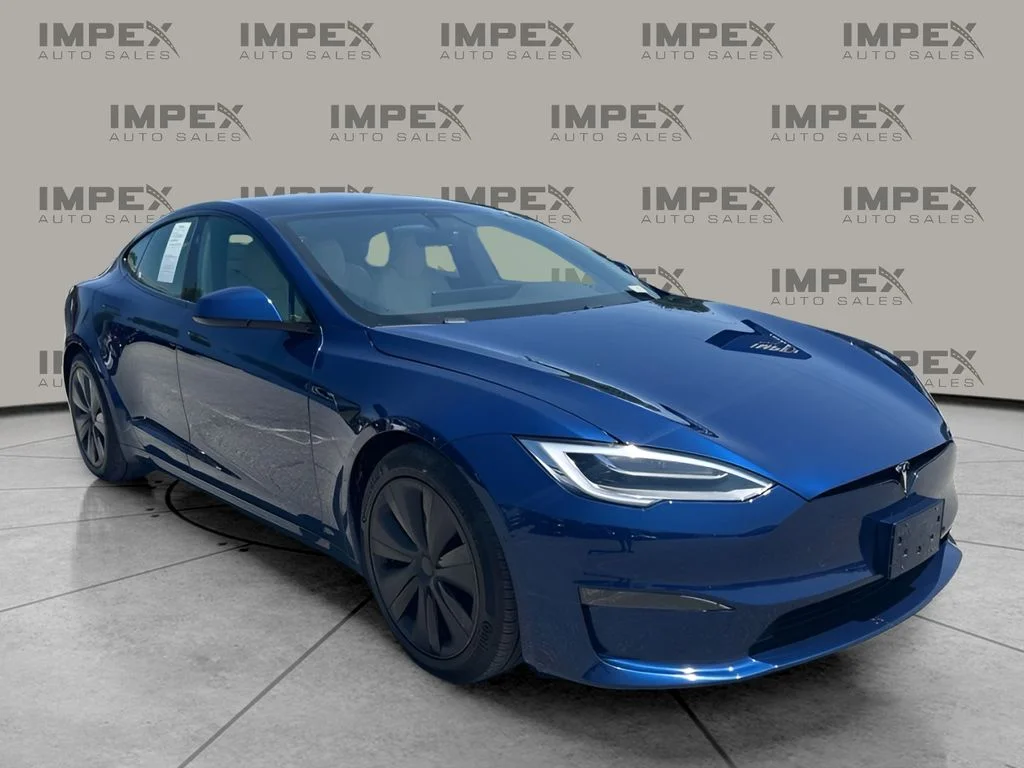 Used 2021 Blue Tesla Plaid image 4