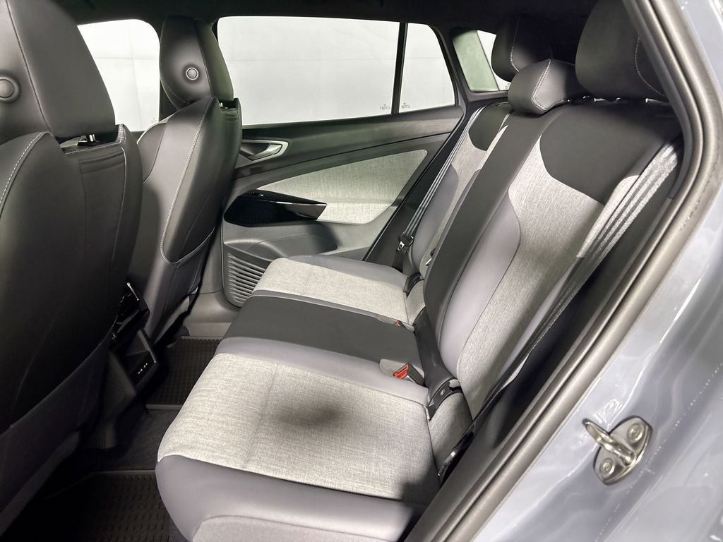 New 2025 Pure Gray Volkswagen Pro image 20
