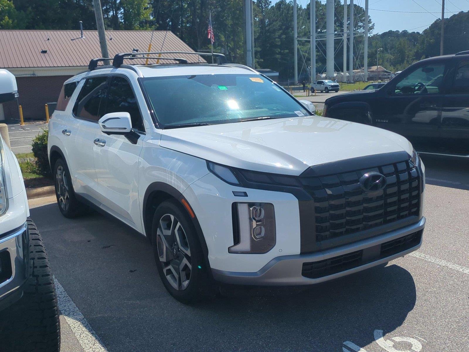 Used 2024 Hyper White Hyundai Limited image 3