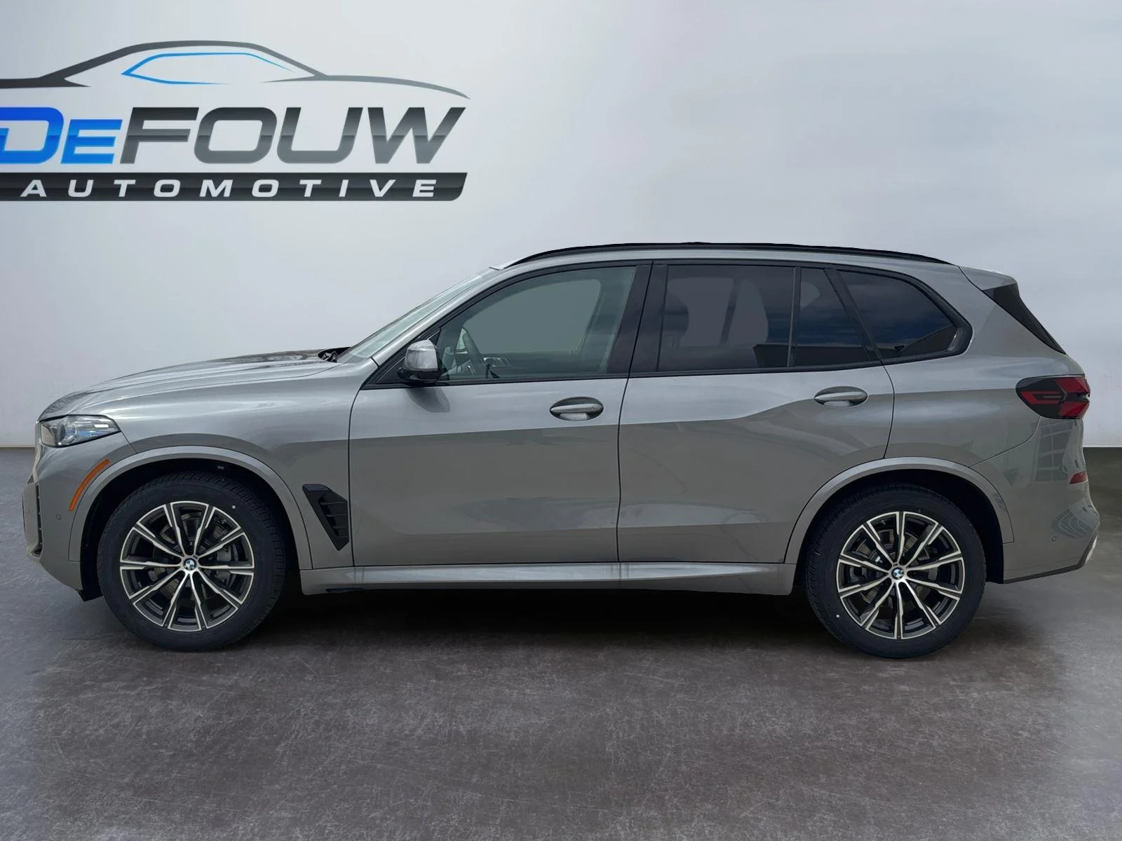 Used 2026 Skyscraper Grey Metallic BMW xDrive40i image 6