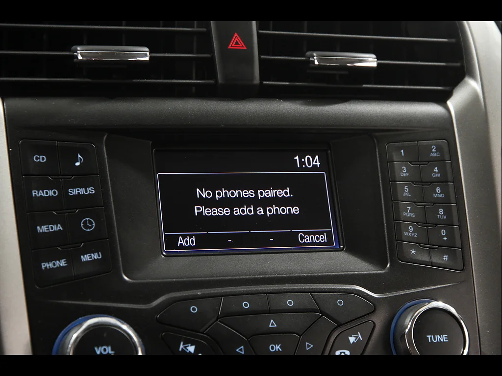 Used 2018 Shadow Black Ford SE image 12