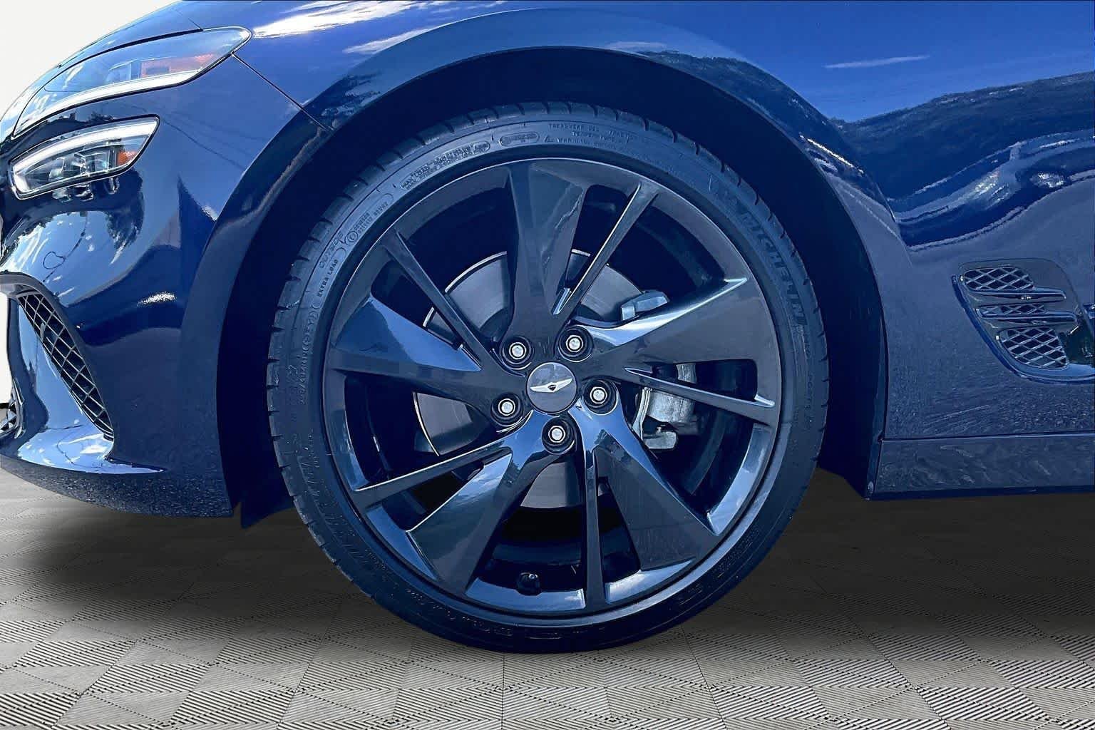 Used 2023 Capri Blue Genesis 2.0T image 11