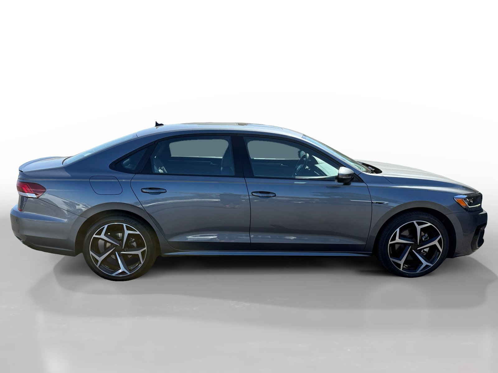 Used 2022 Platinum Gray Metallic Volkswagen 2.0T R-Line image 6