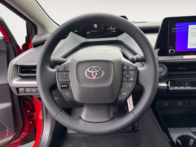 2026 Toyota Prius LE - Photo 12