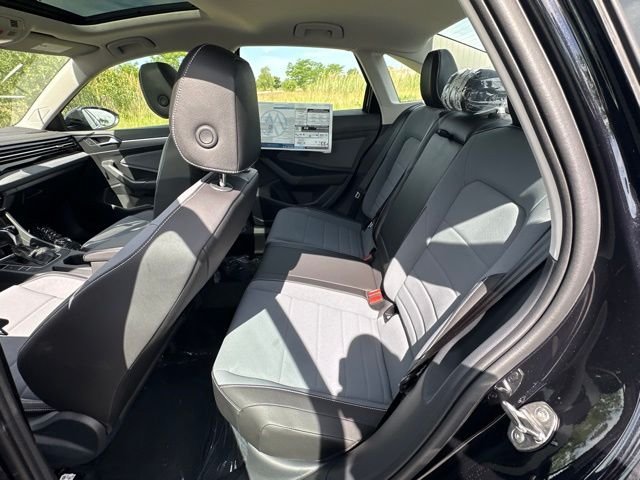 New 2026 Deep Black Pearl Volkswagen 1.5T SE image 24