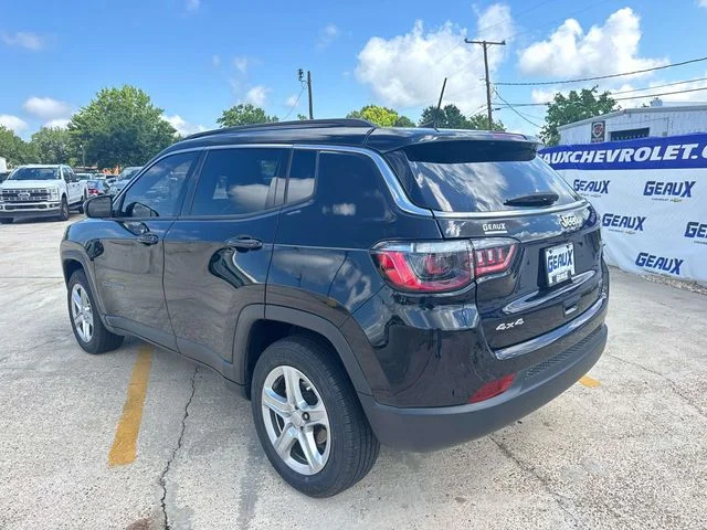 Used 2023 Black Jeep Latitude image 16