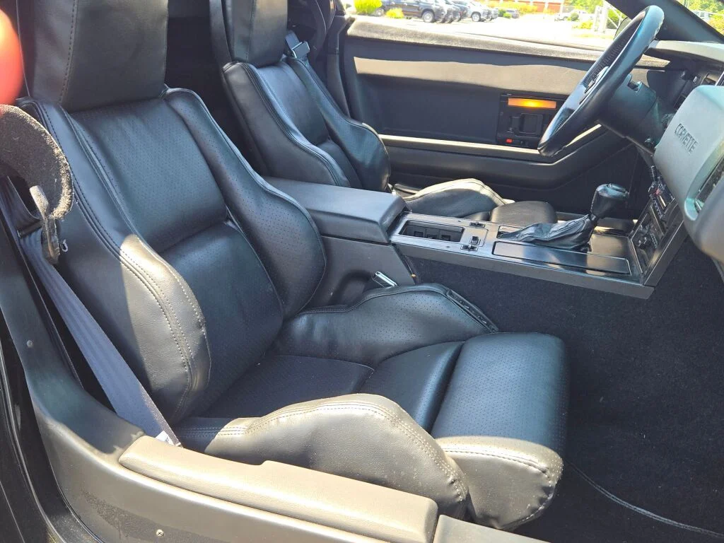 Used 1986 Black Chevrolet Base image 6