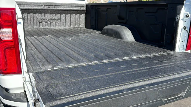 2023 Chevrolet Silverado 3500HD High Country - Photo 27