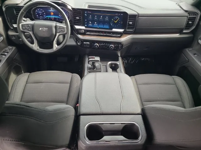 Used 2023 BLACK Chevrolet RST image 12