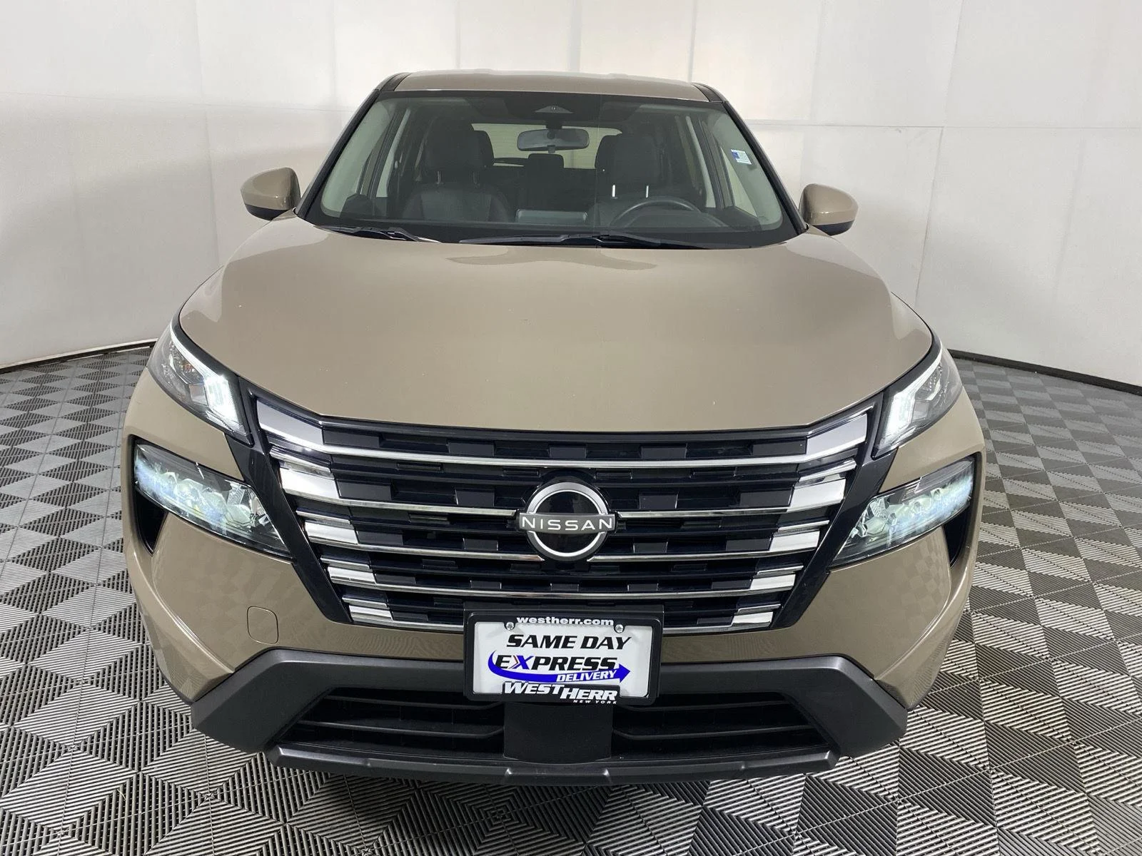 Used 2024 Baja Storm Metallic Nissan SV image 5