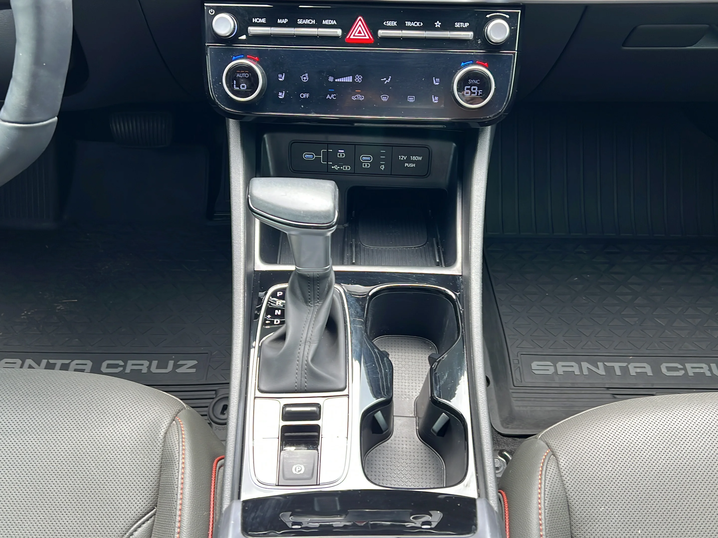 Used 2025 Sage Gray Hyundai Limited image 18
