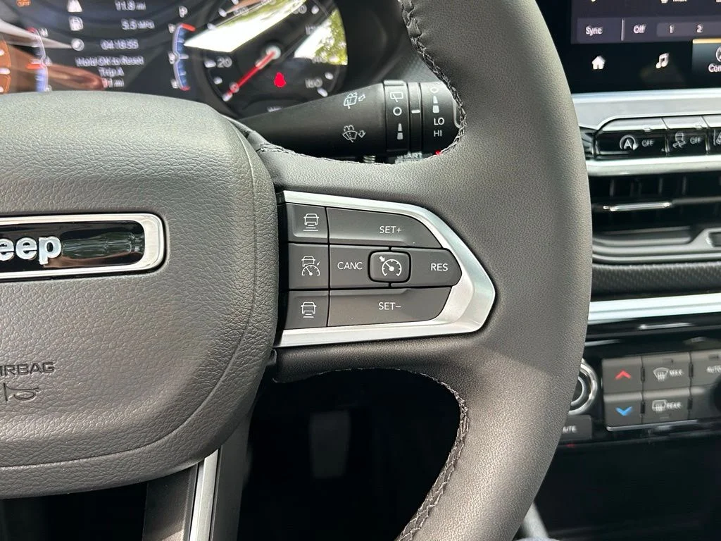 2025 Jeep Compass Limited - Photo 44