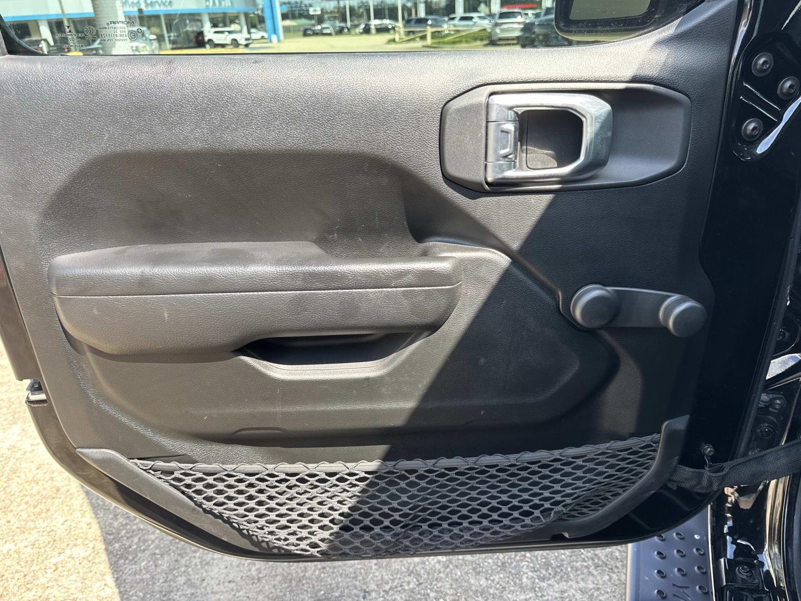 Used 2022 Black Jeep Unlimited Sport image 18