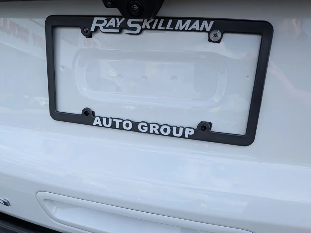 Used 2026 Summit White GMC Elevation image 24