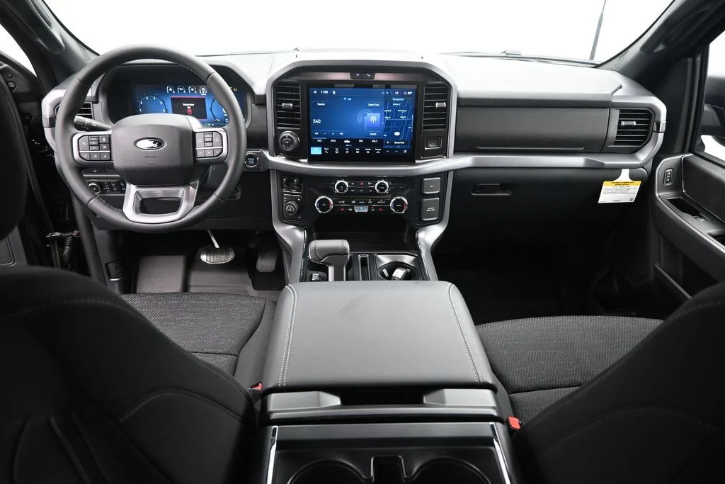 New 2026 Agate Black Metallic Ford XLT image 21