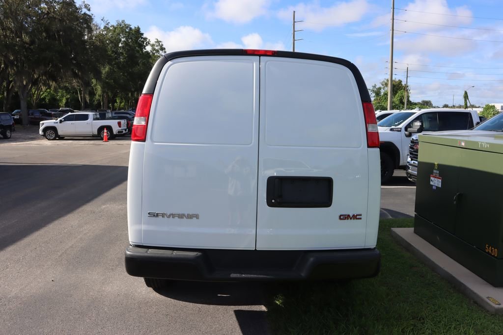 2025 GMC Savana Cargo Work Van - Photo 6