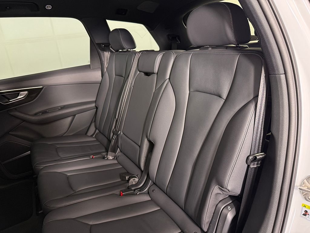 2025 Audi Q7 Premium Plus - Photo 35