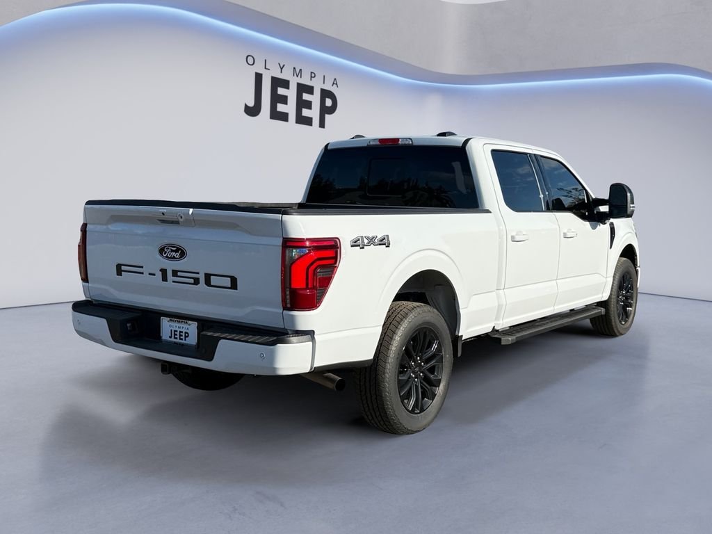 Used 2025  Ford Lariat image 5