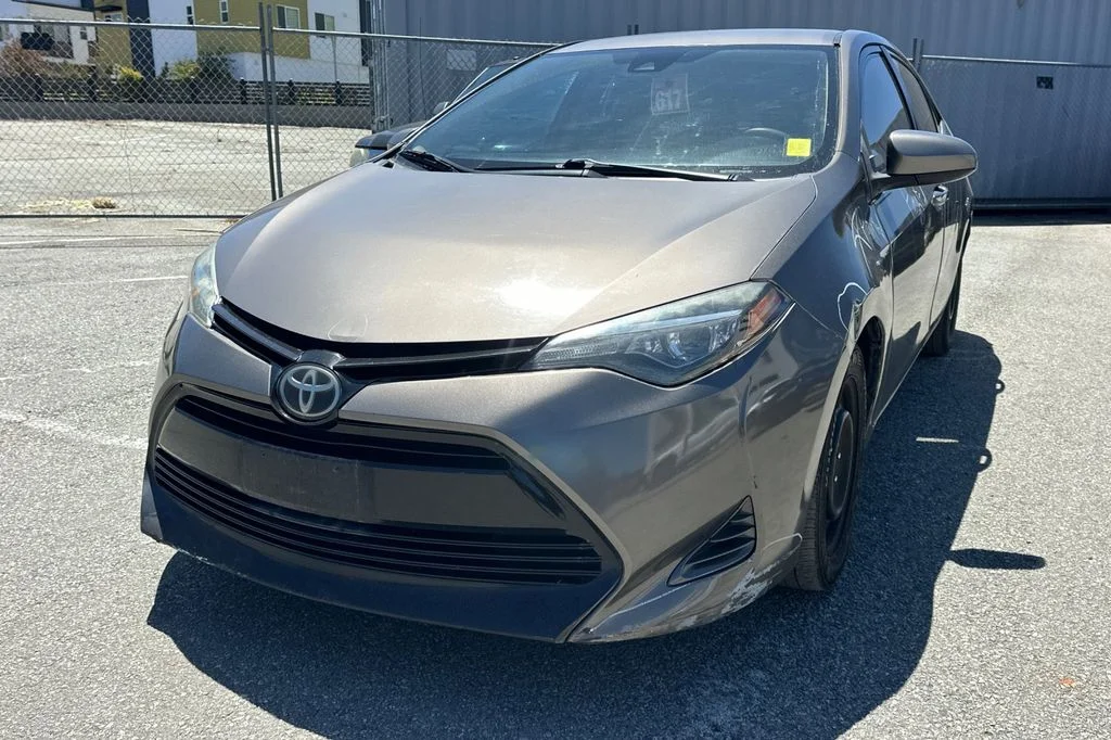 Used 2018 Gray Toyota LE image 2