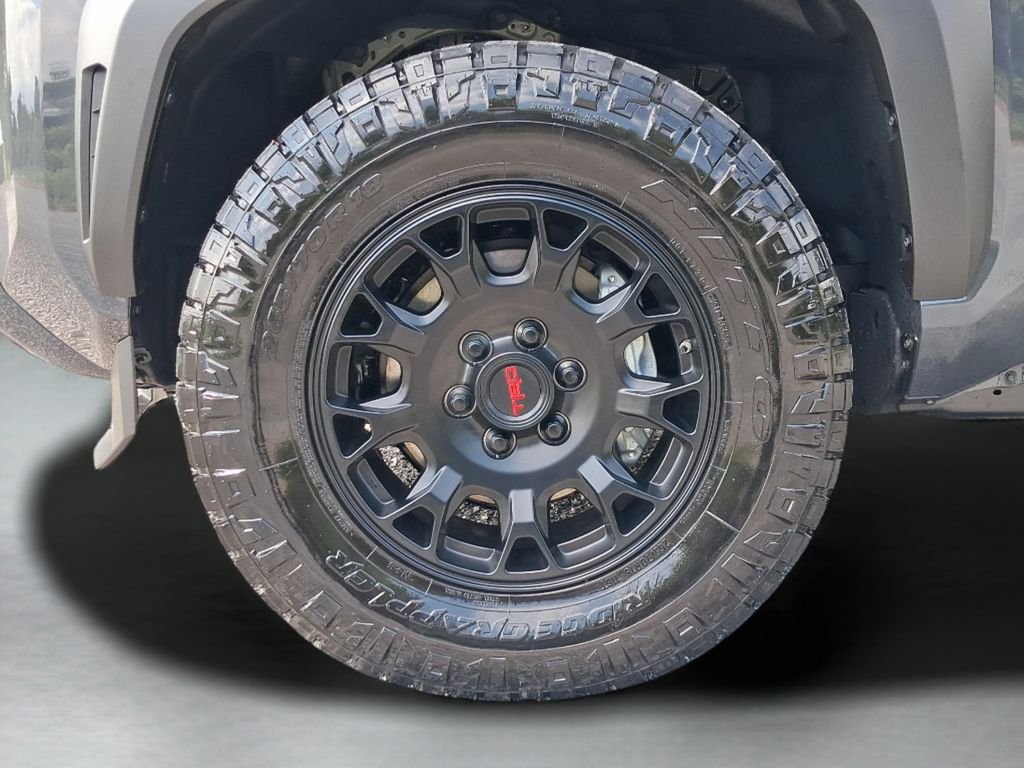 Used 2026  Toyota SR5 image 10