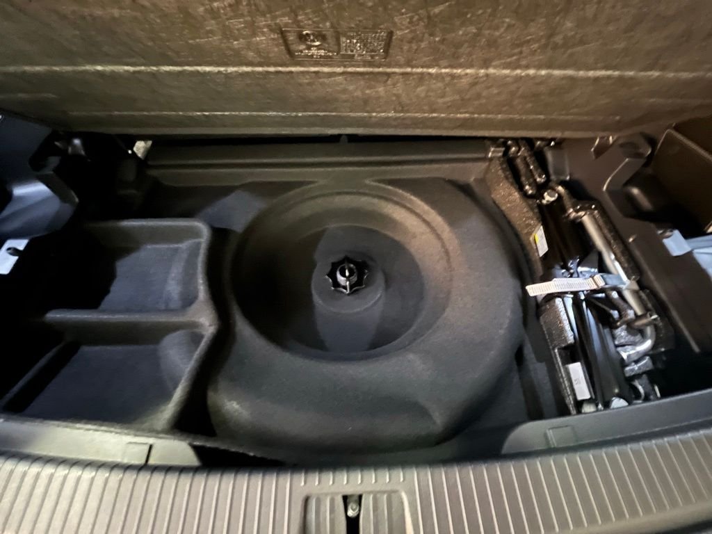 New 2026 Black Volkswagen 2.0T SEL image 27