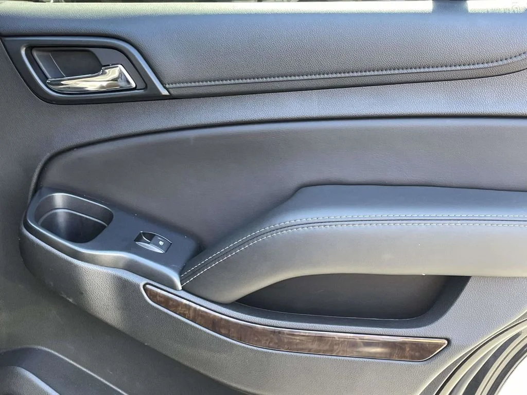 Used 2017 Black Chevrolet LT image 16