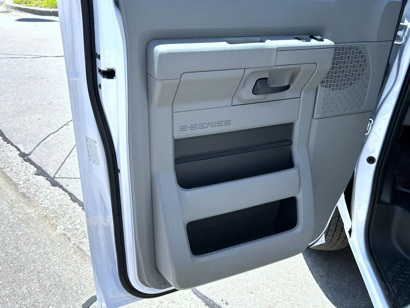 New 2027 White Ford Base image 9