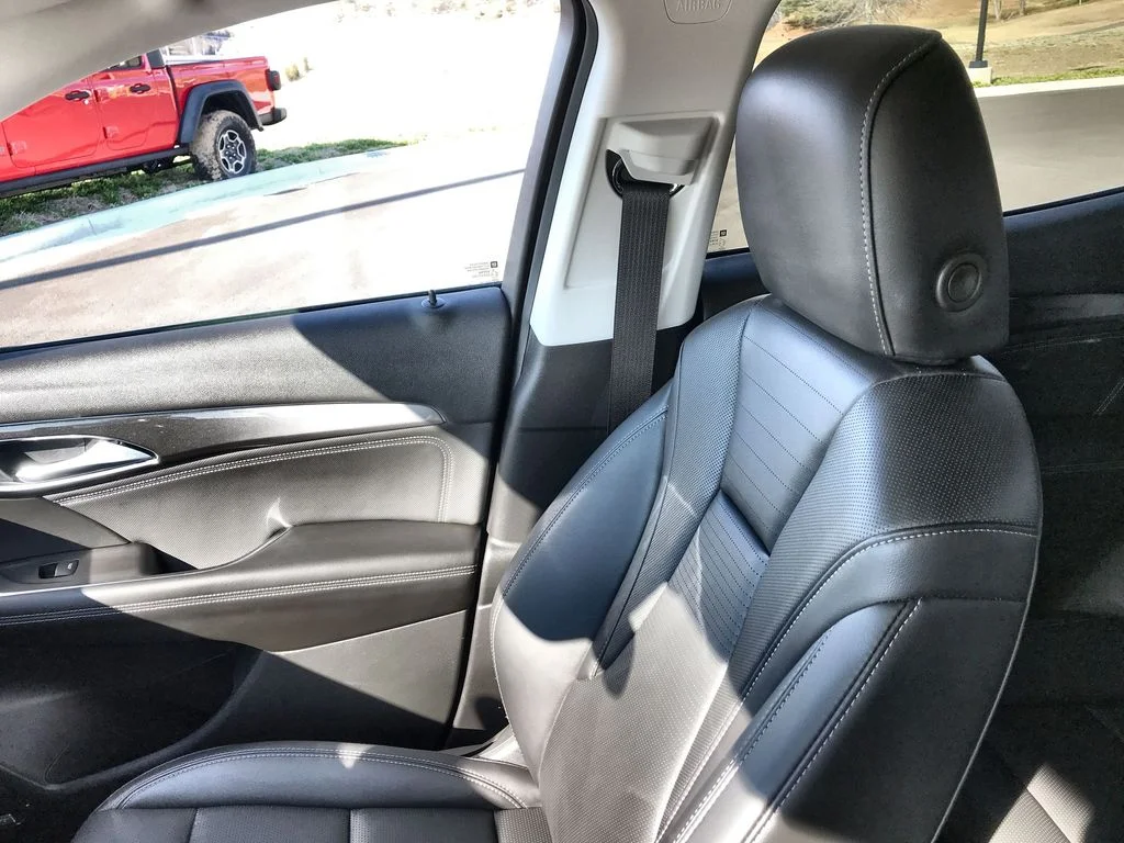 Used 2025 White Buick Preferred image 23