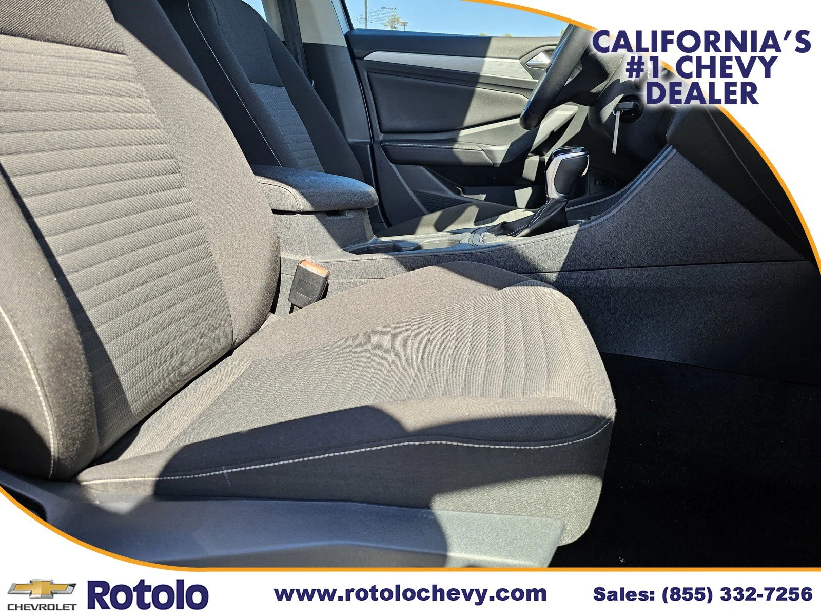 Used 2025  Volkswagen S image 11