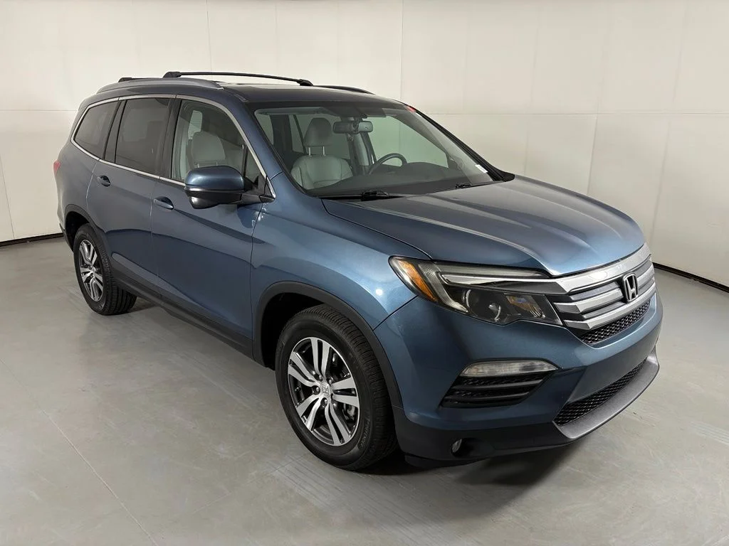 Used 2016  Honda EX-L image 2