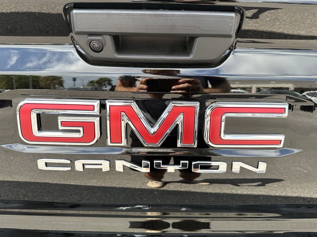 New 2026 Onyx Black GMC Elevation image 29
