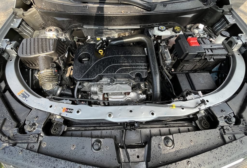 2025 Chevrolet Equinox LT - Photo 8