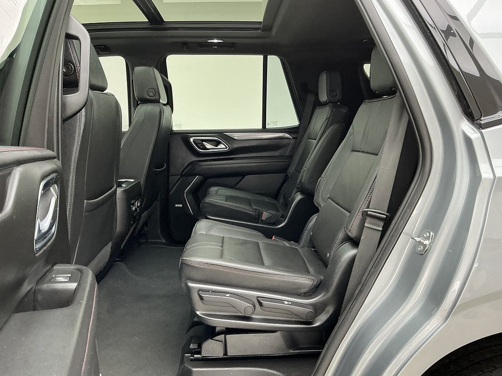 Used 2023 Sterling Gray Metallic Chevrolet RST image 18