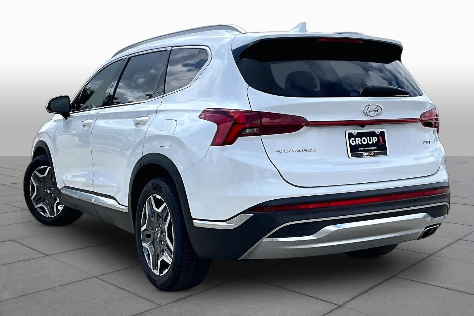 Used 2021 Quartz White Hyundai Limited image 12