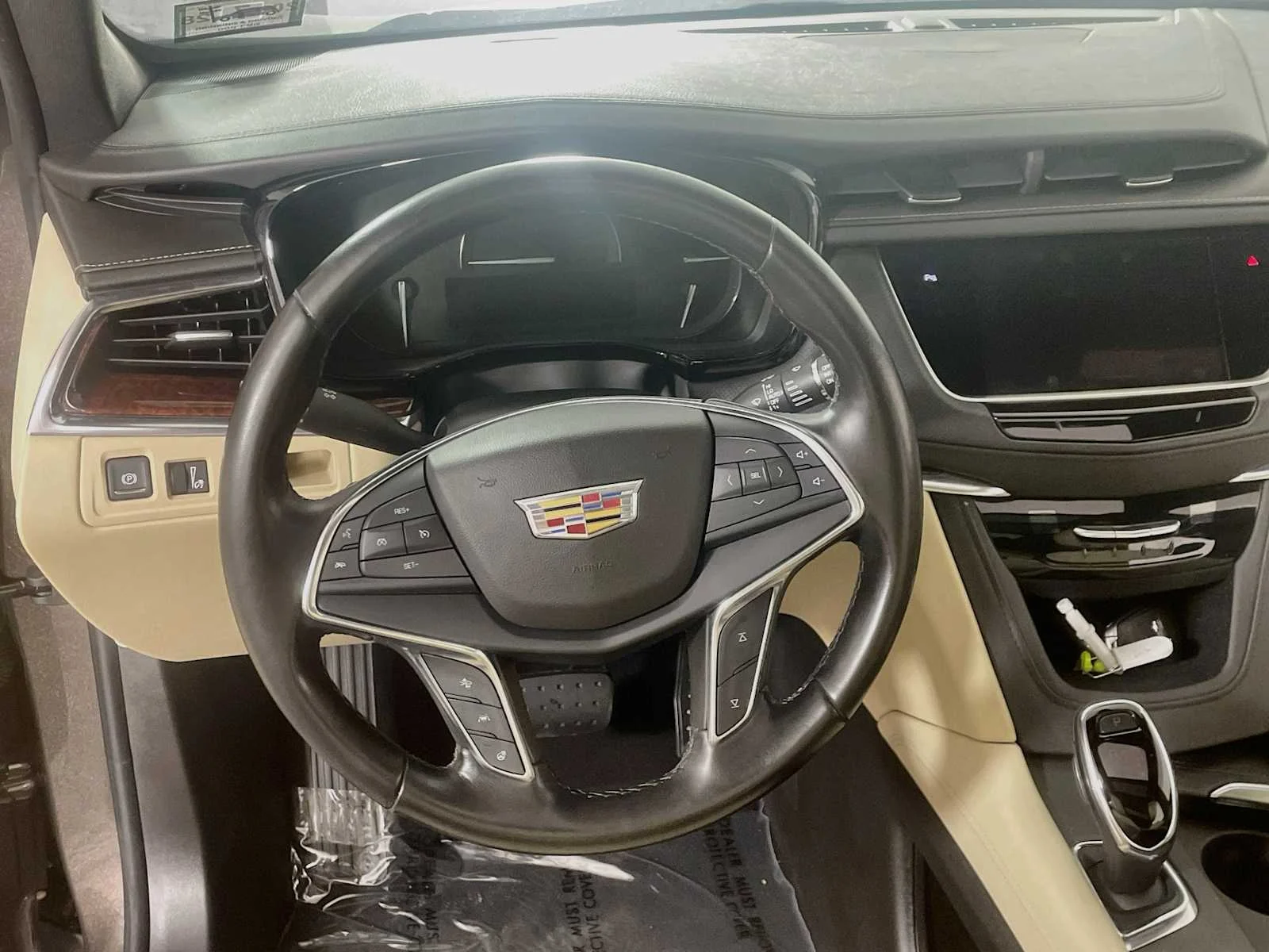 Used 2019 Dark Mocha Metallic Cadillac Luxury FWD image 9