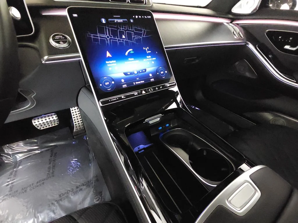 Used 2023 MANUFAKTUR Diamond White Mercedes-Benz S 580 image 15