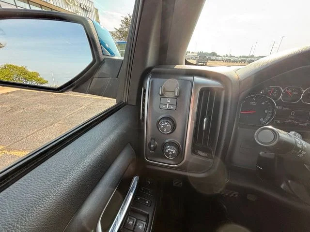 Used 2015 Deep Ocean Blue Chevrolet LT image 10