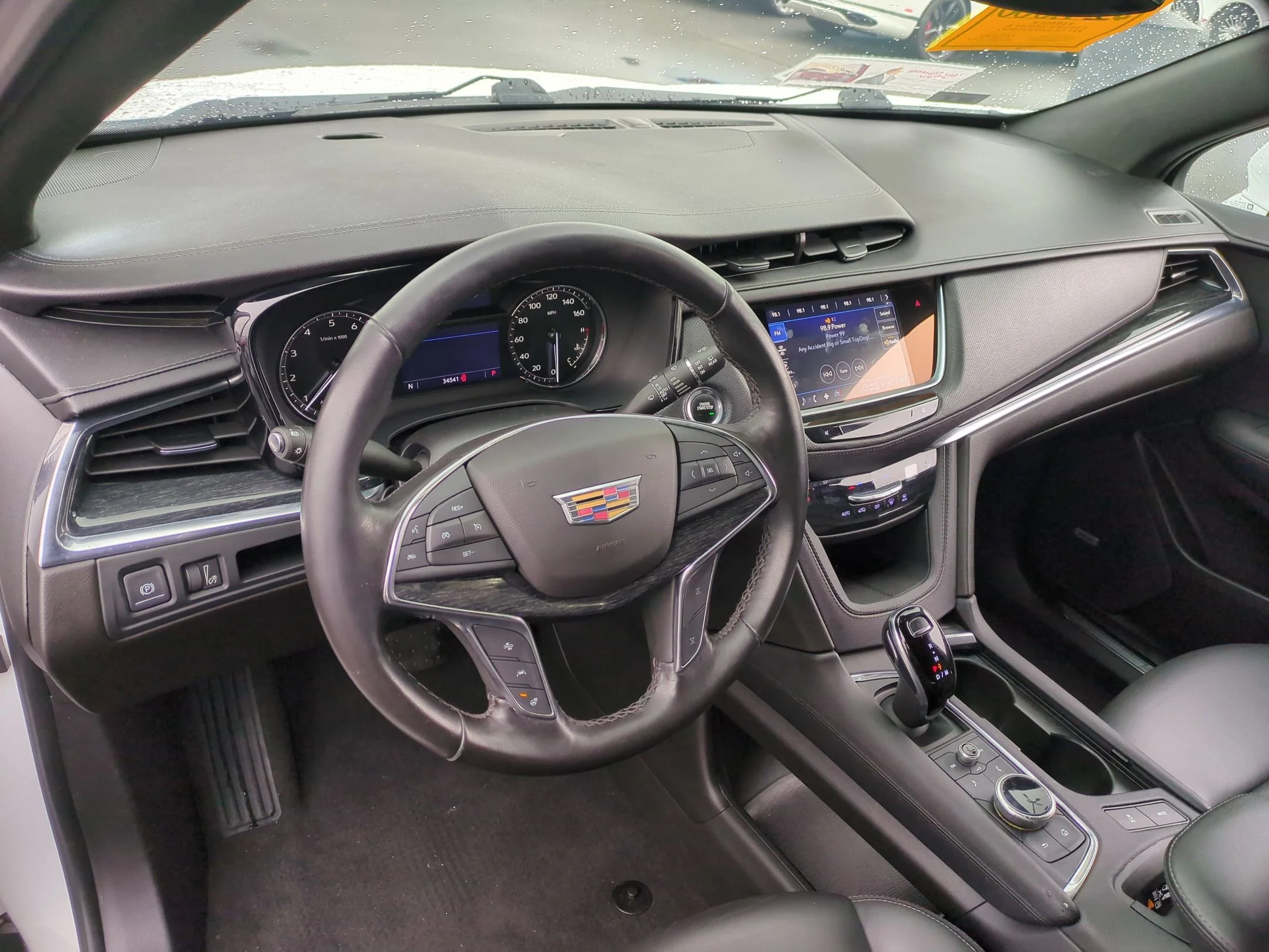 Used 2022 Crystal White Tricoat Cadillac FWD Premium Luxury image 9