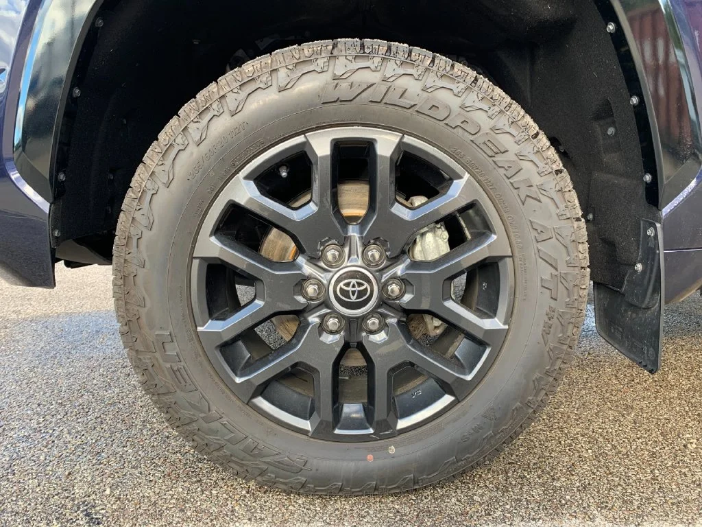 Used 2023  Toyota Platinum image 32