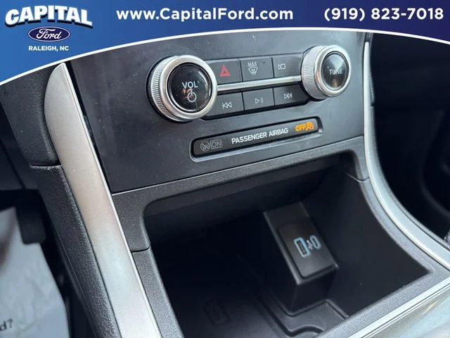 Used 2023 Gray Ford SEL image 32