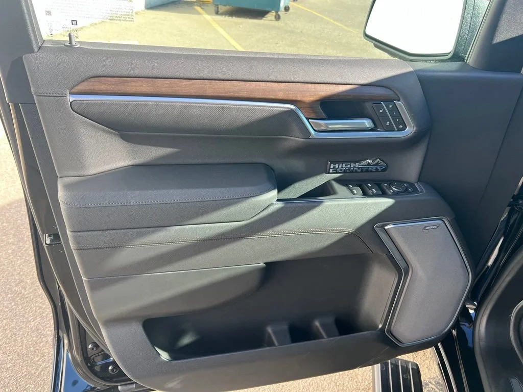 2026 Chevrolet Silverado 1500 High Country - Photo 10